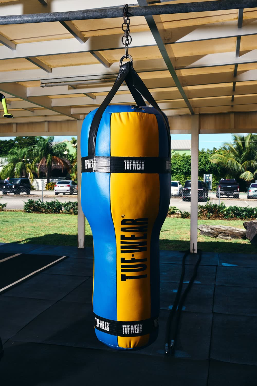 Heavy bag at Holetown